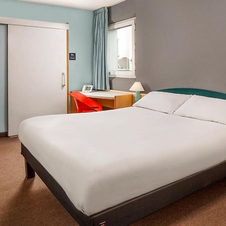 Ibis London Thurrock M25 Grays Exterior photo
