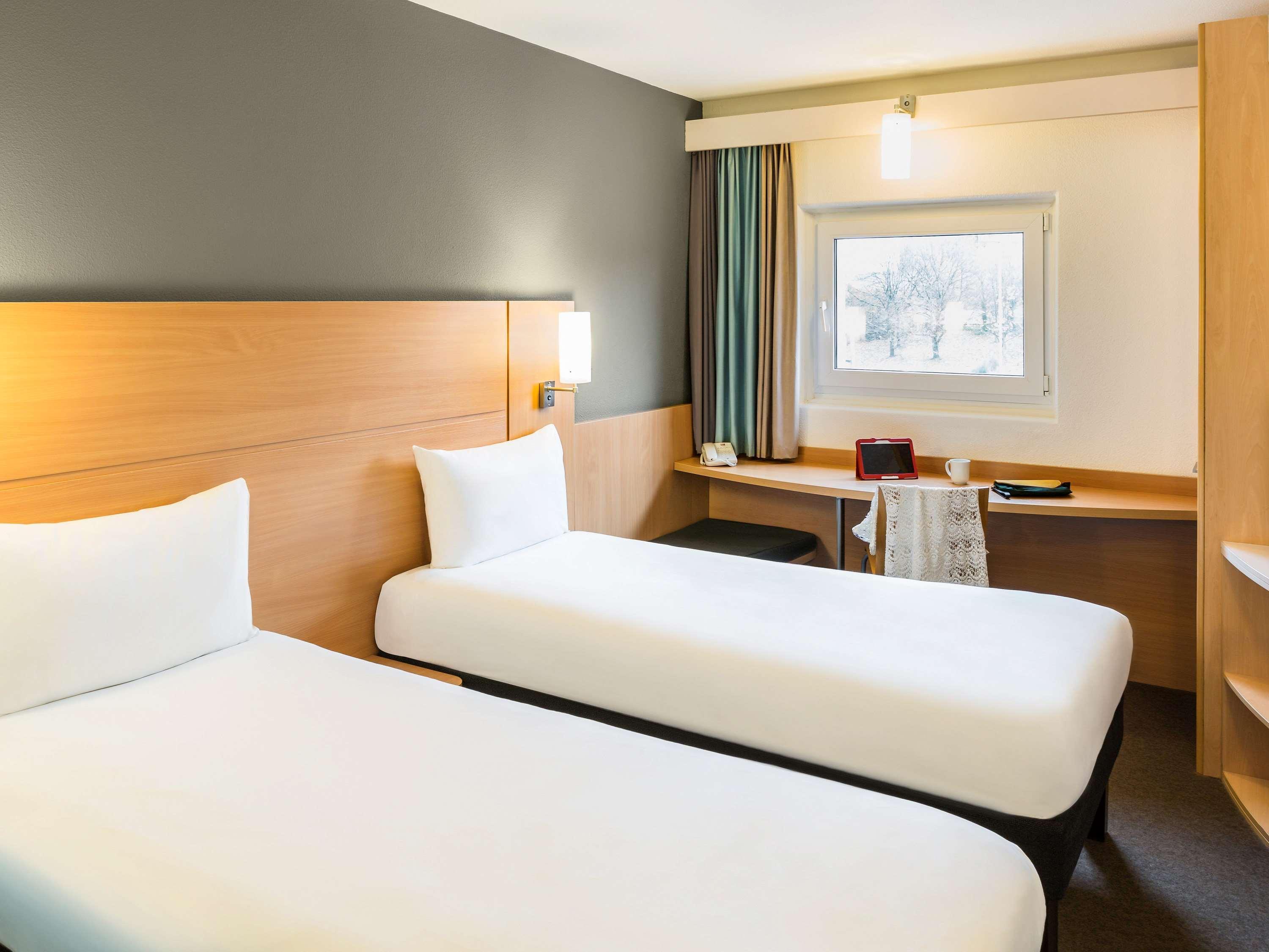 Ibis London Thurrock M25 Grays Exterior photo